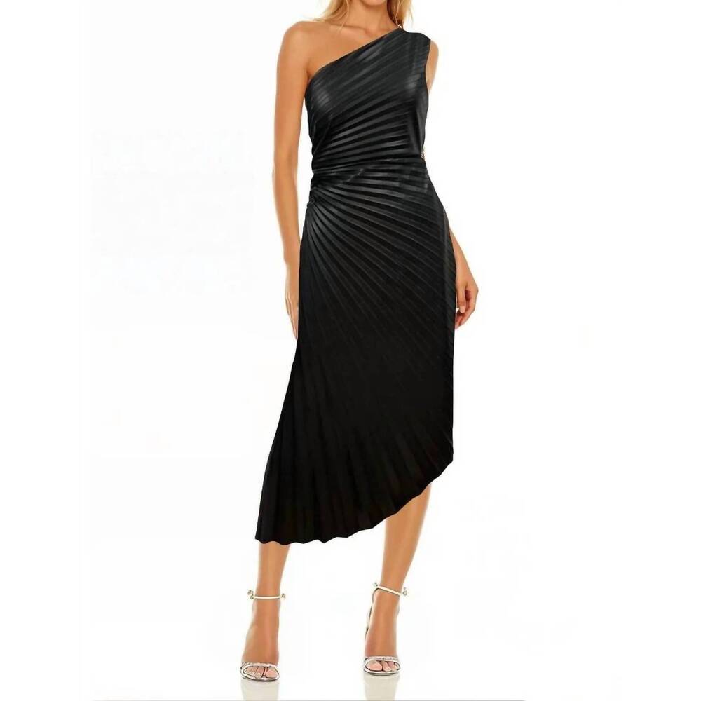 NEW ONE33 SOCIAL alana pleated dress in black